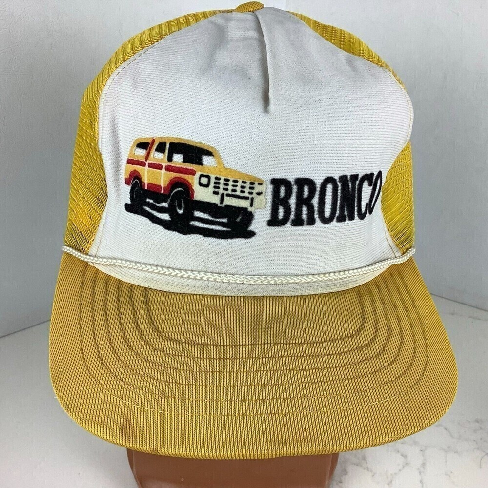 Vintage Bronco Snapback Trucker Hat Yellow/White Size M/L 7-7 5/8 Polyester YA